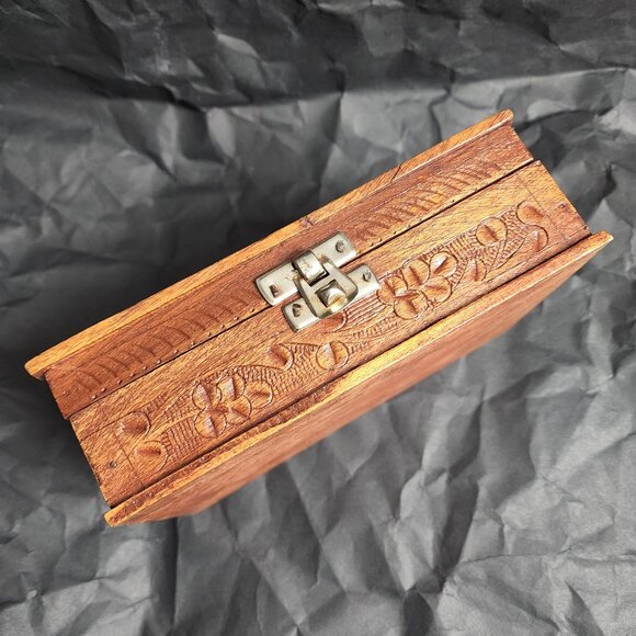 Antique Vintage Hand Carved Ornate Wood box - Picture 1 of 6